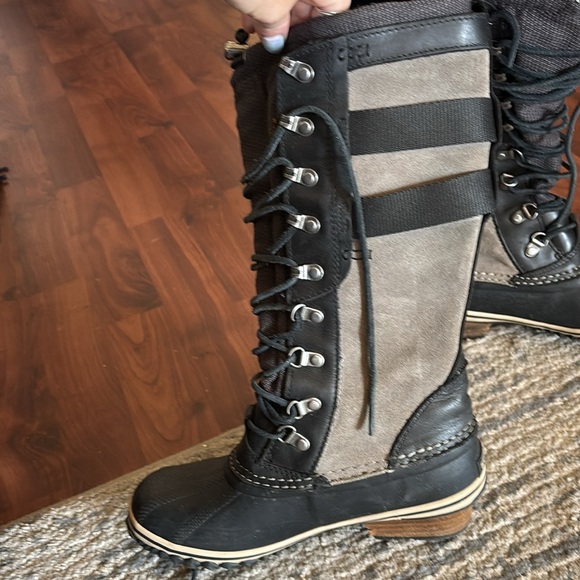 Sorel Boot- Women’s 6.5 - Picture 2 of 5